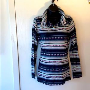 Woolrich 1/4 snap neck Aztec print lightweight top
